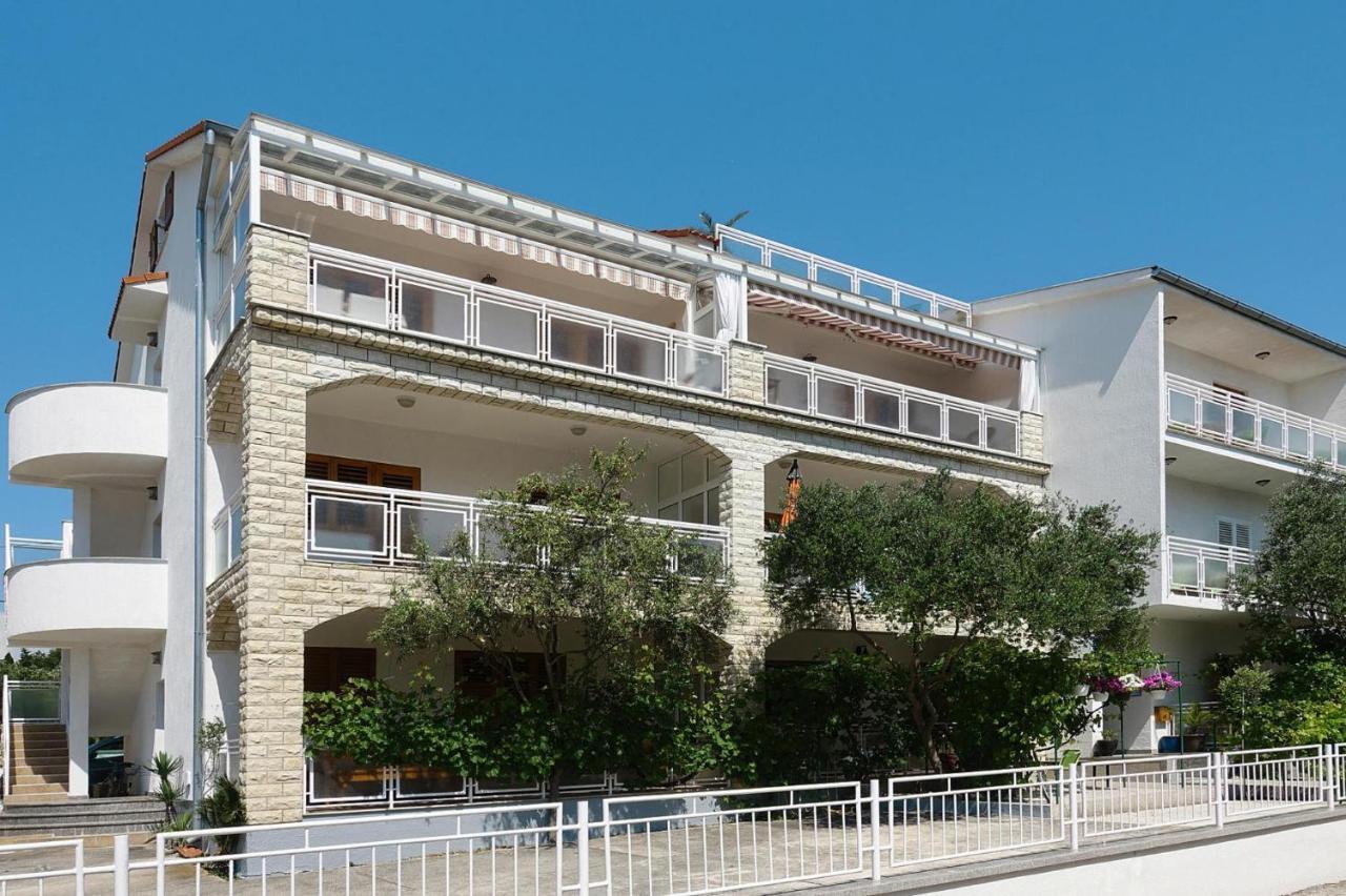 Apartments Adelheid In Biograd, Close To The Beach Біоград-на-Мору Екстер'єр фото